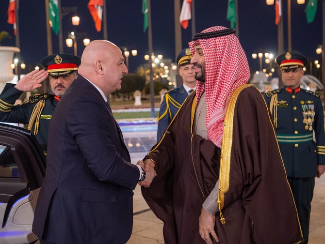 Saudi crown prince, Lebanese president hold meeting in Riyadh